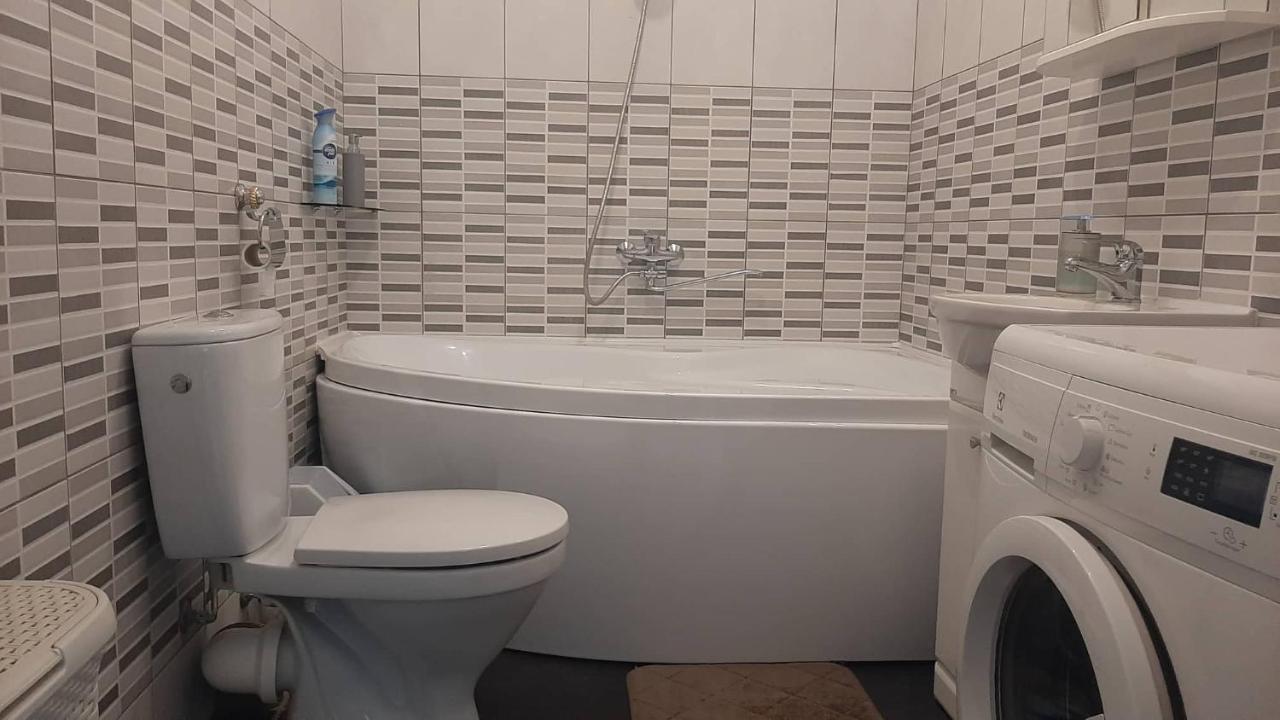 Апартаменты Jaukus Apartamentai Шяуляй Экстерьер фото