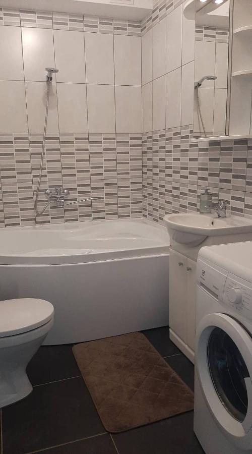 Апартаменты Jaukus Apartamentai Шяуляй Экстерьер фото